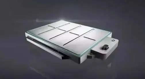 固態(tài)電池 固態(tài)電池